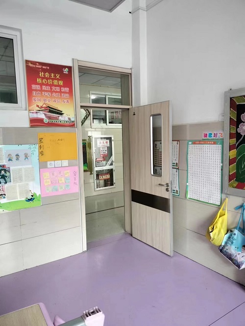 江苏豪森学校专用门